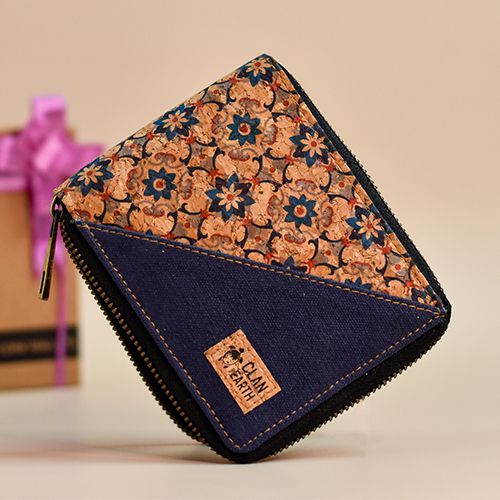 Classic Eco Friendly Printed Kiwi Zip Cork Wallet